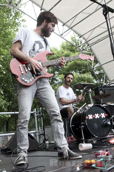 PIERRE ET BASTIEN - 2015-05-24 - PARIS - Parc de la Villette - 